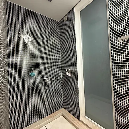 Quarto em Acomodações Particulares Sebastian Lisboa